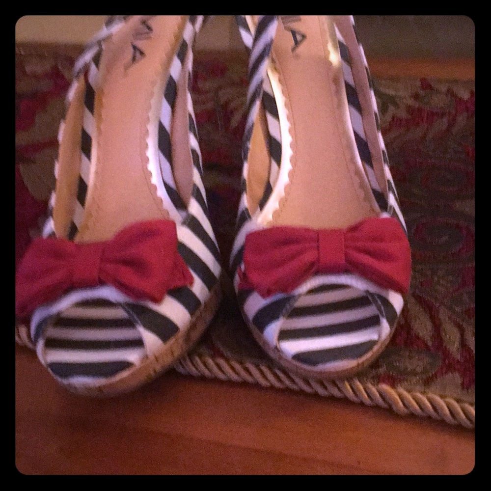 Striped sandals